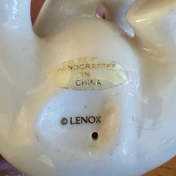 Lenox Baby Elephant Sitting Elephant Trunk Up Elephant - Picture 7 of 11